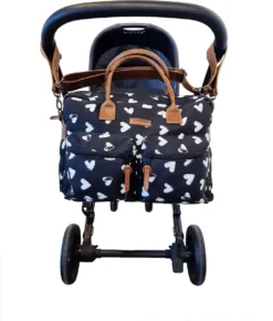 Kidzroom Black And White Luiertas - Zwart - Ophanglussen Kinderwagen - Verschoonmatje - Verstelbare Schouderband 36 Kidzroom Black And White Luiertas - Zwart - Ophanglussen Kinderwagen - Verschoonmatje - Verstelbare Schouderband -Babyproducten Winkel 1022x1200 3