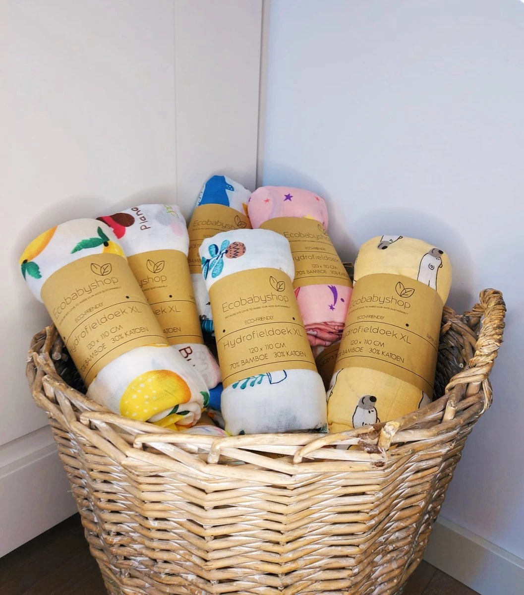 XL Eco Vriendelijk Bamboe - Hydrofiel Doek / Swaddle Blue Whale - 120 X 110 Cm - 70% Bamboe, 30% Biologisch Katoen - Inbakerdoek - Swaddle - Hydrofiele Doek - Inbakerdeken - Hydrofiele Luier - Multidoek - Ecobabyshop - Walvis - Mint Groen - Baby 2 XL Eco Vriendelijk Bamboe - Hydrofiel Doek / Swaddle Blue Whale - 120 X 110 Cm - 70% Bamboe, 30% Biologisch Katoen - Inbakerdoek - Swaddle - Hydrofiele Doek - Inbakerdeken - Hydrofiele Luier - Multidoek - Ecobabyshop - Walvis - Mint Groen - Baby - Afbeelding 2