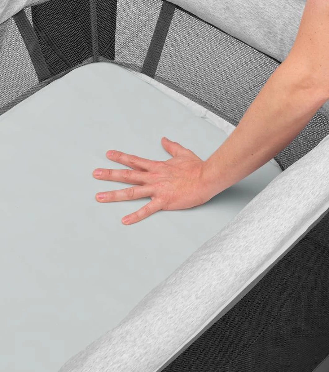 Maxi-Cosi Swift 3-in-1 Campingbedje - Beyond Graphite 7 Maxi-Cosi Swift 3-in-1 Campingbedje - Beyond Graphite - Afbeelding 7