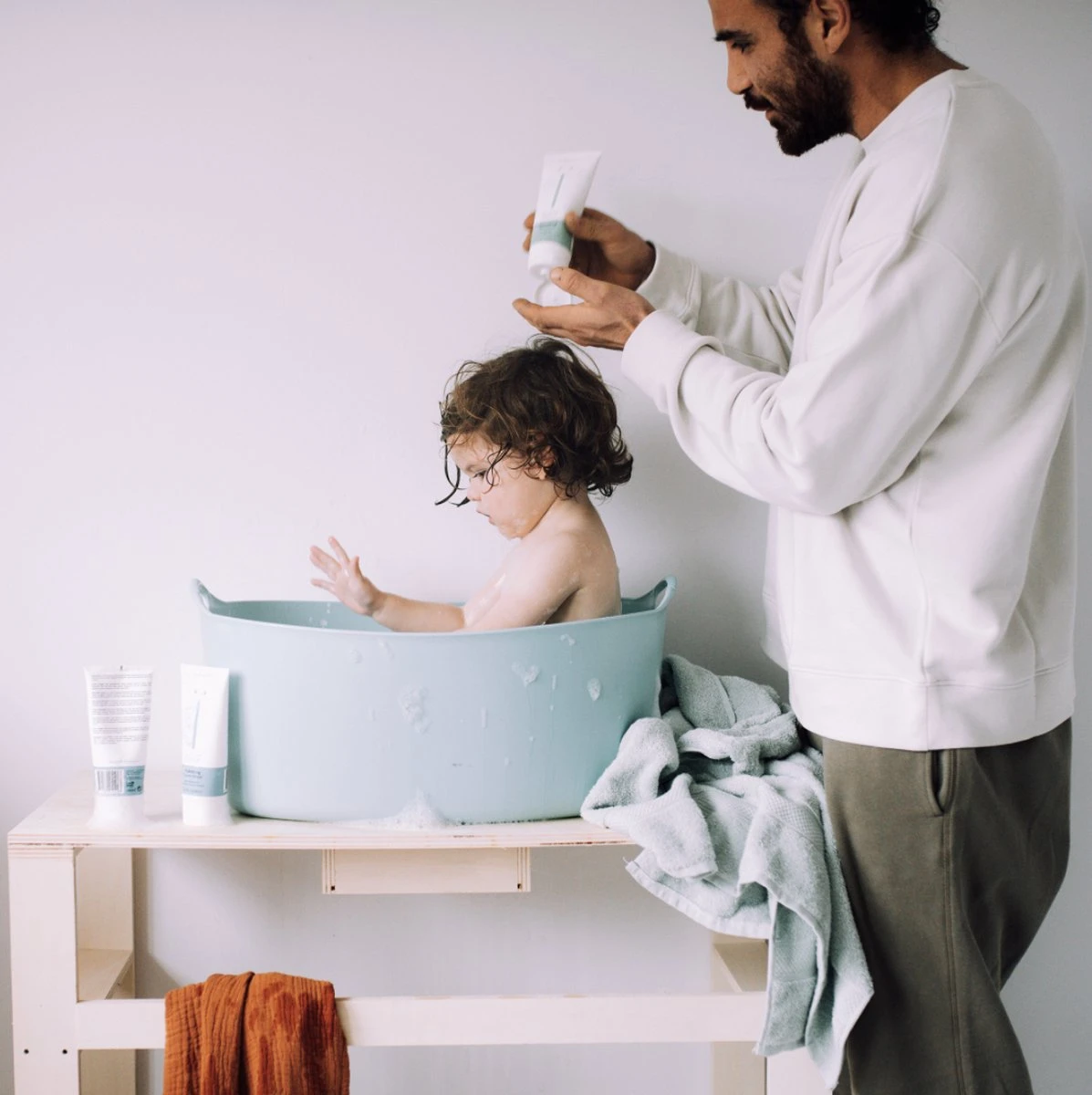 Naïf Hydraterende Wascrème - Babyverzorging - 200ml - Met Natuurlijke Ingrediënten 6 Naïf Hydraterende Wascrème - Babyverzorging - 200ml - Met Natuurlijke Ingrediënten - Afbeelding 6