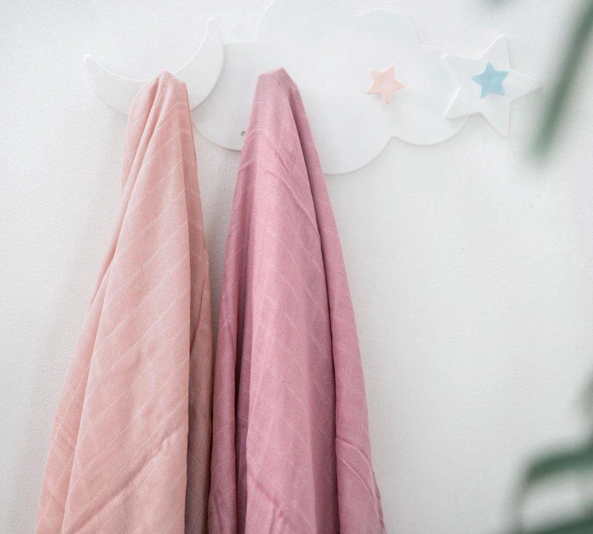 Hydrofiele Doek XL 120x120cm Poederroze - Hydrofiel Luier - Ultra Zacht Bamboe - Swaddle - Inbakerdoek - Wikkeldeken - Omslagdoek Baby - Bad 3 Hydrofiele Doek XL 120x120cm Poederroze - Hydrofiel Luier - Ultra Zacht Bamboe - Swaddle - Inbakerdoek - Wikkeldeken - Omslagdoek Baby - Bad - Afbeelding 3