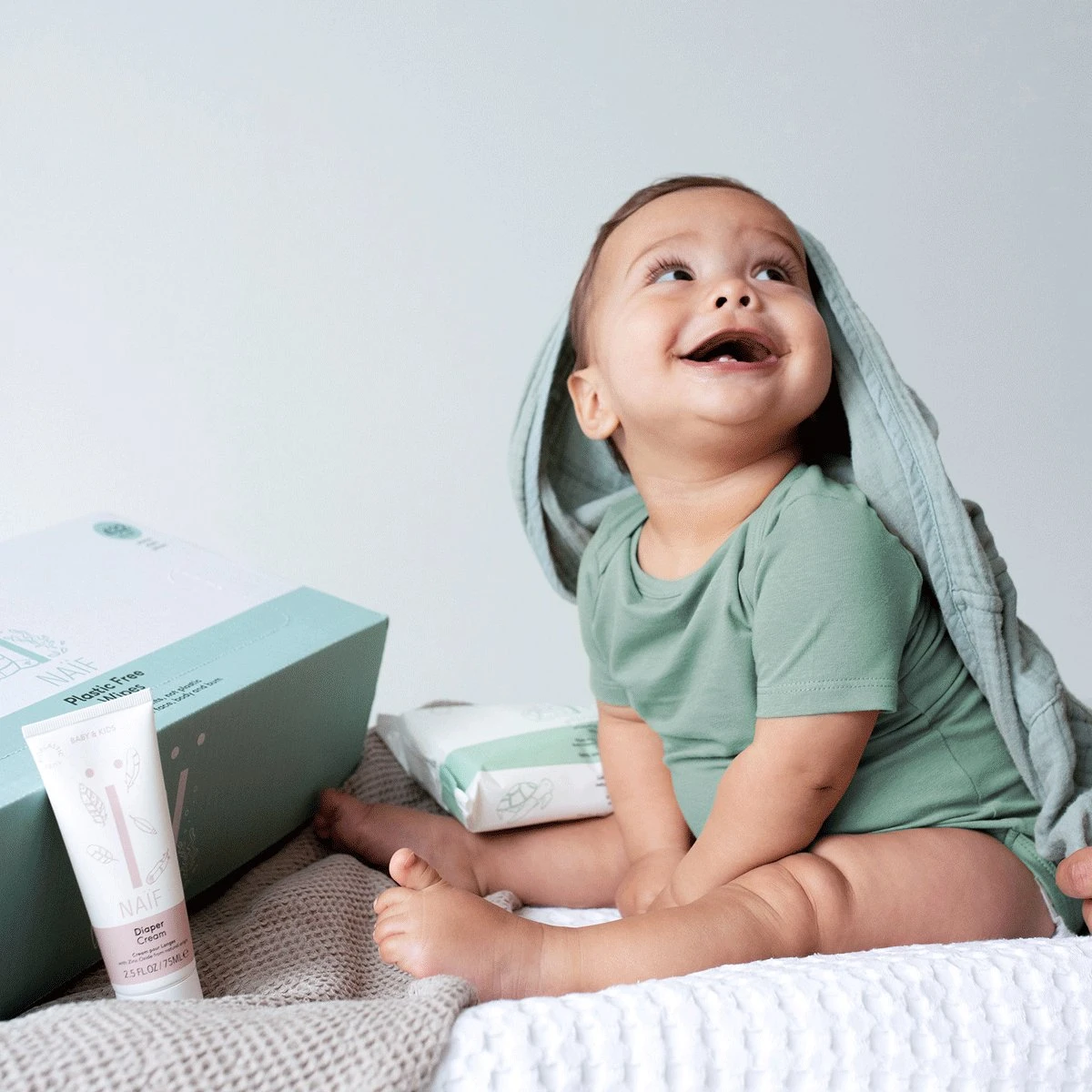 Naïf Plasticvrije Billendoekjes - Voordeelverpakking - 24 X 54 Doekjes - Met Natuurlijke Ingrediënten 5 Naïf Plasticvrije Billendoekjes - Voordeelverpakking - 24 X 54 Doekjes - Met Natuurlijke Ingrediënten - Afbeelding 5