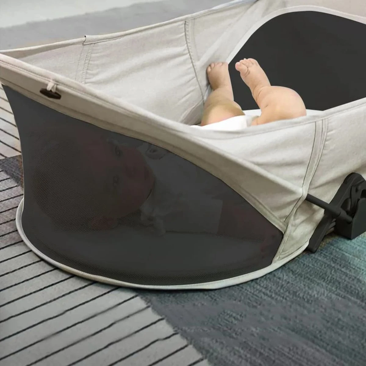 Deryan Infant Deluxe BabyBox Campingbedje - Cream + Inclusief Matras En Klamboe 11 Deryan Infant Deluxe BabyBox Campingbedje - Cream + Inclusief Matras En Klamboe - Afbeelding 11