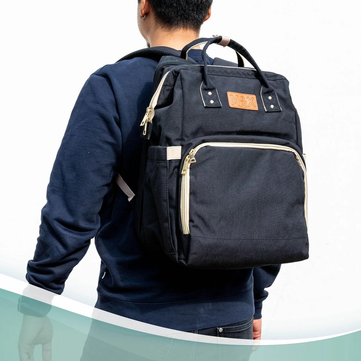 Luiertas Rugzak - Monx Luiertas Verzorgingstas Met Uitklapbaar Babybedje - Overzichtelijke Luierrugzak Extra Buggy En Kinderwagen Haken Inclusief Geïsoleerde Flessenhouder - Zwart 7 Luiertas Rugzak - Monx Luiertas Verzorgingstas Met Uitklapbaar Babybedje - Overzichtelijke Luierrugzak Extra Buggy En Kinderwagen Haken Inclusief Geïsoleerde Flessenhouder - Zwart - Afbeelding 7