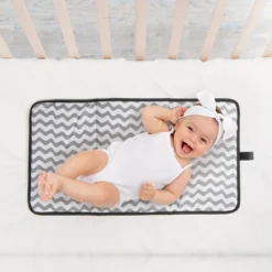 Brisby Slijtvaste Luiertas – Verzorgingstas – Met Buggymontage - Zwart 28 Brisby Slijtvaste Luiertas – Verzorgingstas – Met Buggymontage - Zwart -Babyproducten Winkel 1200x1200 1593