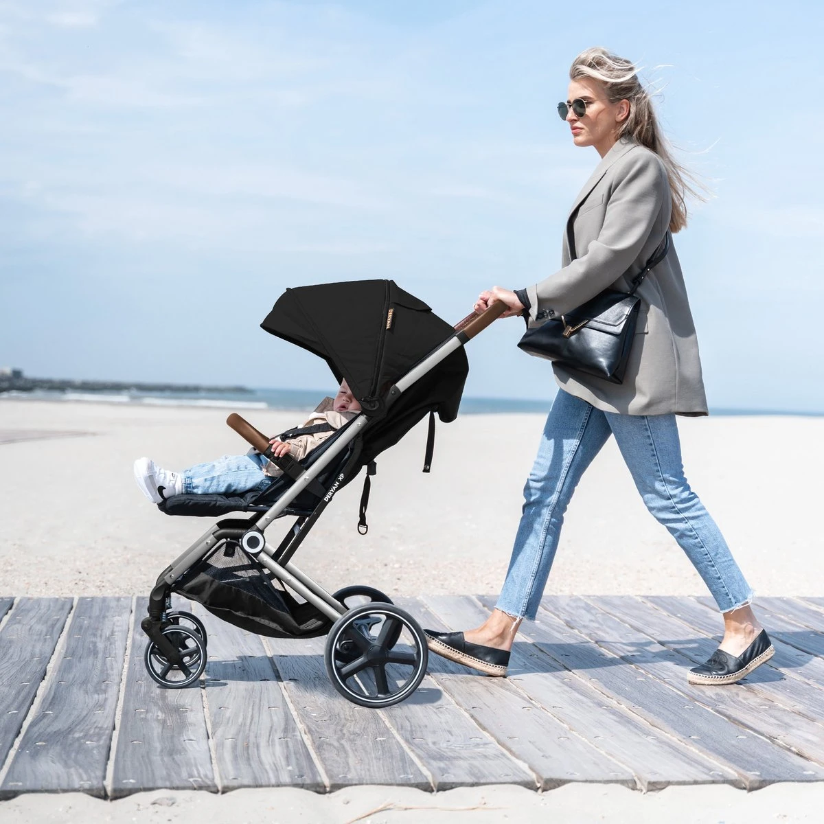 Deryan Luxe XP Buggy XL - Compact Lichtgewicht - Zwart - Aluminium Frame 5 Deryan Luxe XP Buggy XL - Compact Lichtgewicht - Zwart - Aluminium Frame - Afbeelding 5