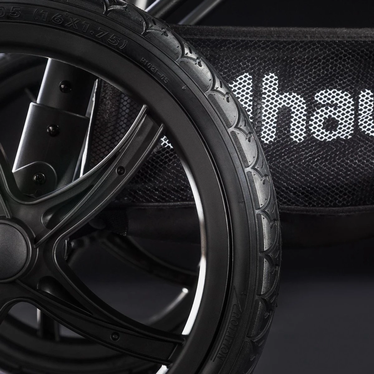 Hauck Runner Kinderwagen - Zwart/Neon Geel 13 Hauck Runner Kinderwagen - Zwart/Neon Geel - Afbeelding 13