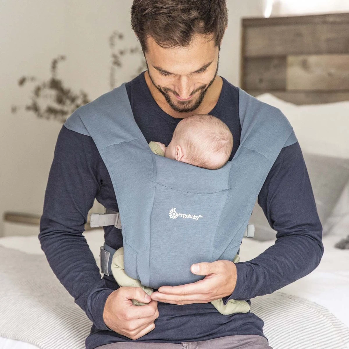 Ergobaby Embrace Draagzak Baby - Oxford Blue 11 Ergobaby Embrace Draagzak Baby - Oxford Blue - Afbeelding 11