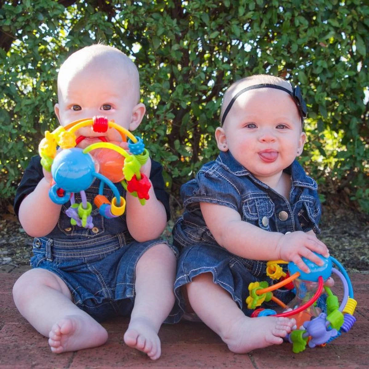 Playgro Speel En Leerbal - Grijp- En Bijtspeelgoed - Klikklak Geluiden - Spiegeltje - Kralen - Cilinder Met Rattelende Ballen 16 Playgro Speel En Leerbal - Grijp- En Bijtspeelgoed - Klikklak Geluiden - Spiegeltje - Kralen - Cilinder Met Rattelende Ballen - Afbeelding 16
