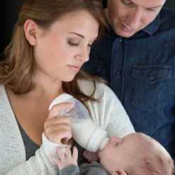 Difrax 1-2-3 Wide Flessenring Met Flessenspeen Voor Brede Babyflessen 25 Difrax 1-2-3 Wide Flessenring Met Flessenspeen Voor Brede Babyflessen -Babyproducten Winkel 1200x1200 2523