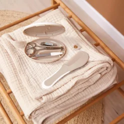 Bébé-Jou Baby Manicureset Taupe 8 Bébé-Jou Baby Manicureset Taupe -Babyproducten Winkel 1200x1200 57