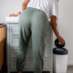 Tommee Tippee Simplee Sangenic Luieremmer, Milieuvriendelijker Systeem, Inclusief 1 Navulcassette Met Duurzaam Geproduceerde Antibacteriële GREENFILM, Grijs -Babyproducten Winkel 1200x1200 780