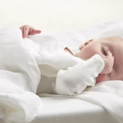 Meyco Uni Swaddle - 2-pack - Hydrofiel - White - 120x120cm 11 Meyco Uni Swaddle - 2-pack - Hydrofiel - White - 120x120cm -Babyproducten Winkel 1200x1200 832