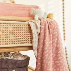 Jollein Badcape Meadow 75x75cm - Rosewood 21 Jollein Badcape Meadow 75x75cm - Rosewood -Babyproducten Winkel 1200x1200 980