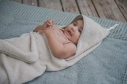 Koeka Baby Badcape Dijon Daily - 100x100cm - Zand 15 Koeka Baby Badcape Dijon Daily - 100x100cm - Zand -Babyproducten Winkel 1200x798 7