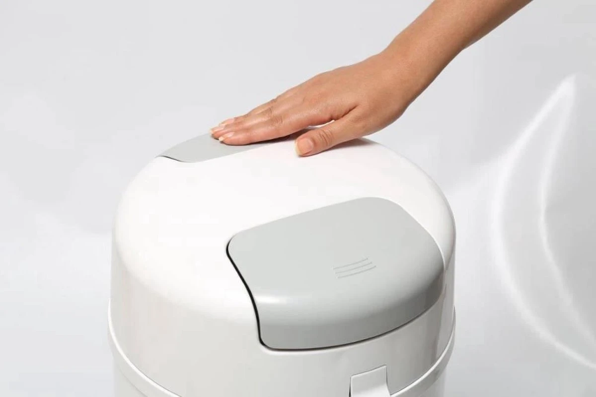 DiaperPail - Soft Grey - Luieremmer Met Speciale Luiersluis - Werkt Met Normale Vuilniszakken 8 DiaperPail - Soft Grey - Luieremmer Met Speciale Luiersluis - Werkt Met Normale Vuilniszakken - Afbeelding 8