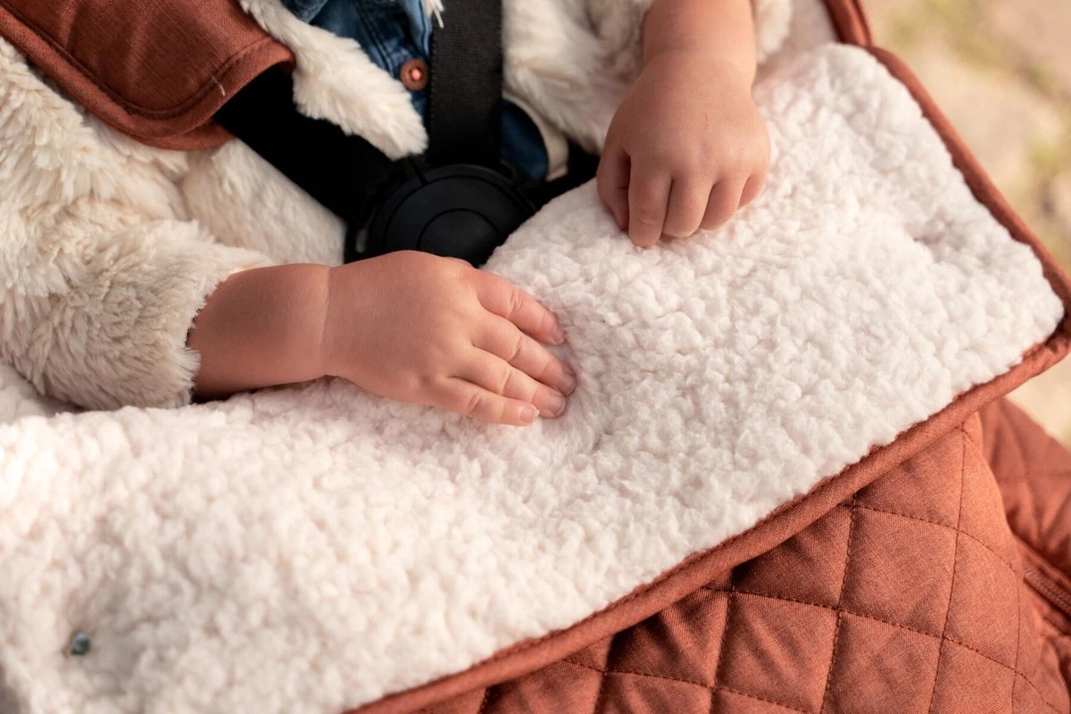 Little Dutch Voetenzak Buggy Rust 2 Little Dutch Voetenzak Buggy Rust - Afbeelding 2