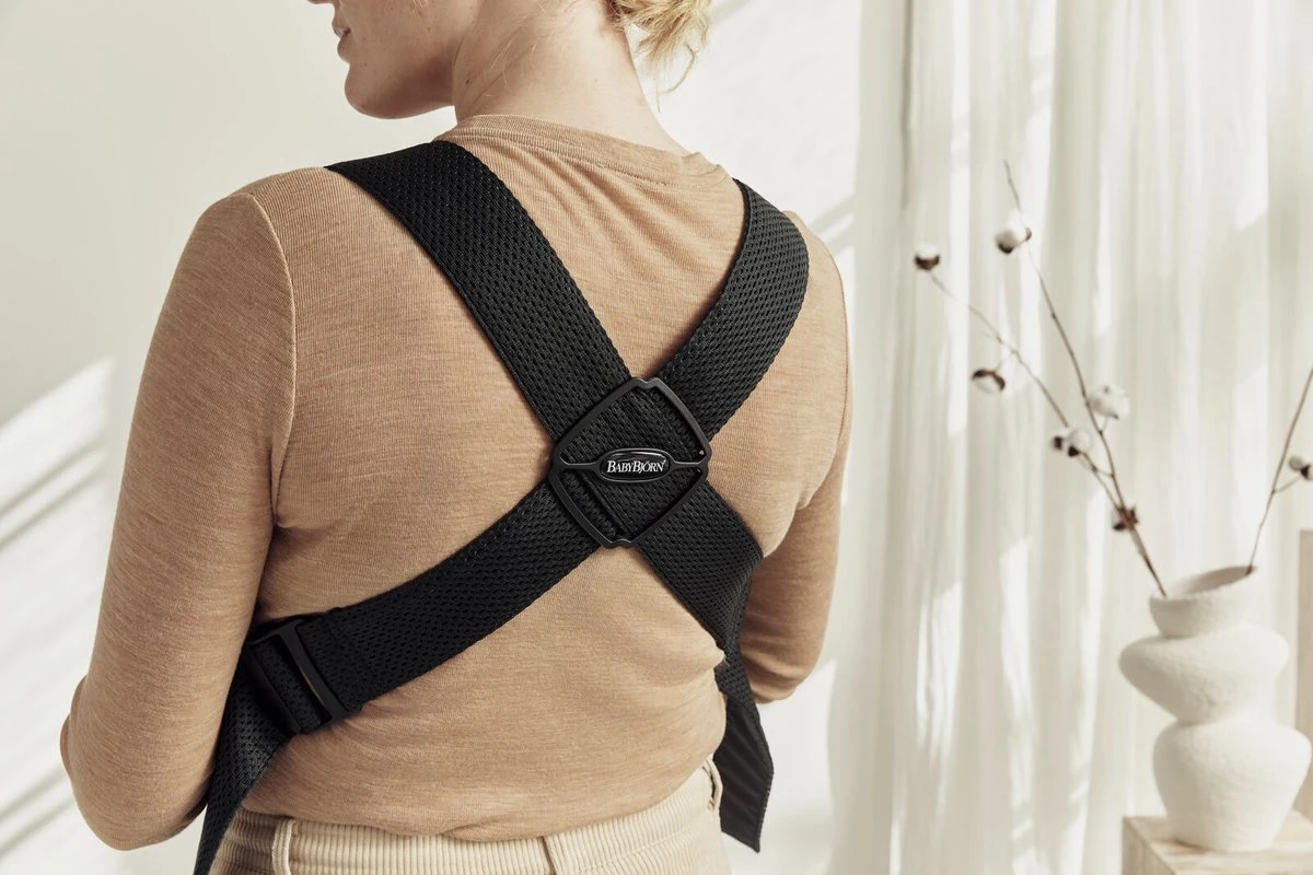 BabyBjörn Draagzak Mini - 3D Mesh - Zwart 3 BabyBjörn Draagzak Mini - 3D Mesh - Zwart - Afbeelding 3