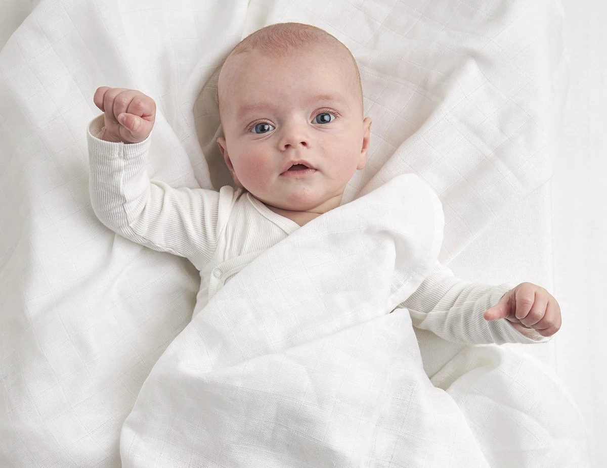 Meyco Uni Swaddle - 2-pack - Hydrofiel - White - 120x120cm 4 Meyco Uni Swaddle - 2-pack - Hydrofiel - White - 120x120cm - Afbeelding 4