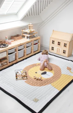 Love By Lily - Groot Speelkleed - Mr. Chairman Lion - 200x150cm -Babyproducten Winkel 780x1200 5