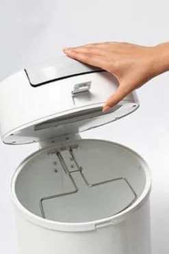 DiaperPail - Clear White - Luieremmer Met Speciale Luiersluis - Werkt Met Normale Vuilniszakken - Luxe Luieremmer - Geen Speciale Cassettes - Geen Geurtjes - Makkelijk Schoon Te Maken - Is Gemaakt Van Aluminium 17 DiaperPail - Clear White - Luieremmer Met Speciale Luiersluis - Werkt Met Normale Vuilniszakken - Luxe Luieremmer - Geen Speciale Cassettes - Geen Geurtjes - Makkelijk Schoon Te Maken - Is Gemaakt Van Aluminium -Babyproducten Winkel 798x1200 1