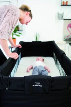 Koelstra Travelsleeper Campingbedje - Met Verhoger - Zwart 10 Koelstra Travelsleeper Campingbedje - Met Verhoger - Zwart -Babyproducten Winkel 799x1200 37