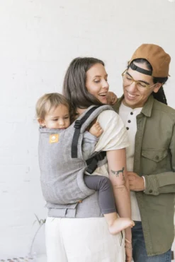 Tula Draagzak Free To Grow - Linen Ash -Babyproducten Winkel 799x1200 63