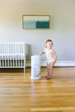 Ubbi® Ubbi Luieremmer - Marble - Metaal - Geurloos - Geen Navulcassettes Nodig 8 Ubbi® Ubbi Luieremmer - Marble - Metaal - Geurloos - Geen Navulcassettes Nodig -Babyproducten Winkel 800x1200 22