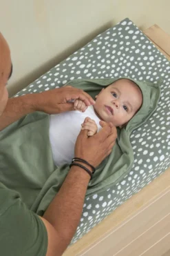 Meyco Badcape Basic Jersey/Cheetah 2-pack - Forest Green - 80x80cm 7 Meyco Badcape Basic Jersey/Cheetah 2-pack - Forest Green - 80x80cm -Babyproducten Winkel 800x1200 87