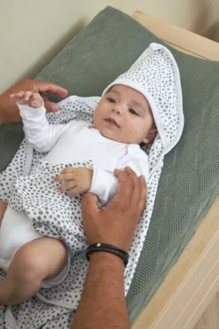 Meyco Badcape Basic Jersey/Cheetah 2-pack - Forest Green - 80x80cm 8 Meyco Badcape Basic Jersey/Cheetah 2-pack - Forest Green - 80x80cm -Babyproducten Winkel 800x1200 88