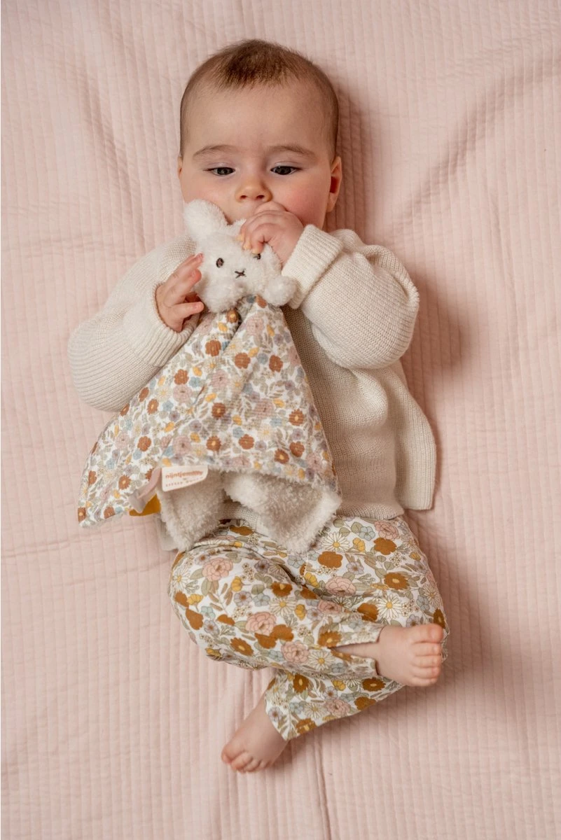 Nijntje X Little Dutch - Vintage Little Flower - Knuffeldoekje 6 Nijntje X Little Dutch - Vintage Little Flower - Knuffeldoekje - Afbeelding 6