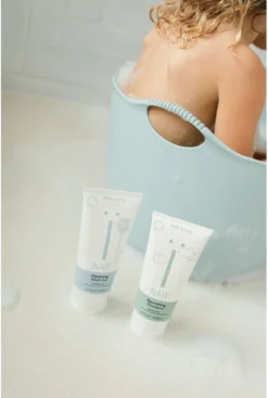 Naïf Baby Wasgel & Shampoo - Voordeelverpakking - Babyverzorging - 2 X 200 Ml - Met Natuurlijke Ingrediënten 9 Naïf Baby Wasgel & Shampoo - Voordeelverpakking - Babyverzorging - 2 X 200 Ml - Met Natuurlijke Ingrediënten -Babyproducten Winkel 808x1200 2