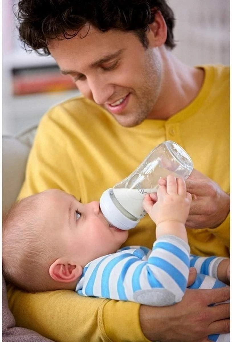 Philips Avent Glazen SCF053/17 - Natural-babyfles - 1m+ - 240ml 4 Philips Avent Glazen SCF053/17 - Natural-babyfles - 1m+ - 240ml - Afbeelding 4