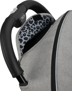 MoMi Wandelwagen - Compacte Lichtgewicht Buggy - Estelle Dakar Met XXL Wielen & Zonnekap - Leopard - Grijs-Goud (geschikt Van 6mnd - 22kg) 26 MoMi Wandelwagen - Compacte Lichtgewicht Buggy - Estelle Dakar Met XXL Wielen & Zonnekap - Leopard - Grijs-Goud (geschikt Van 6mnd - 22kg) -Babyproducten Winkel 947x1200 4