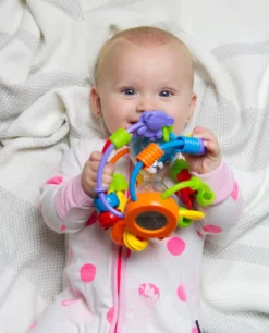 Playgro Speel En Leerbal - Grijp- En Bijtspeelgoed - Klikklak Geluiden - Spiegeltje - Kralen - Cilinder Met Rattelende Ballen 27 Playgro Speel En Leerbal - Grijp- En Bijtspeelgoed - Klikklak Geluiden - Spiegeltje - Kralen - Cilinder Met Rattelende Ballen -Babyproducten Winkel 969x1200 8